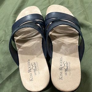 Kim Rogers size 71/2 navy worn 2 or 3 times